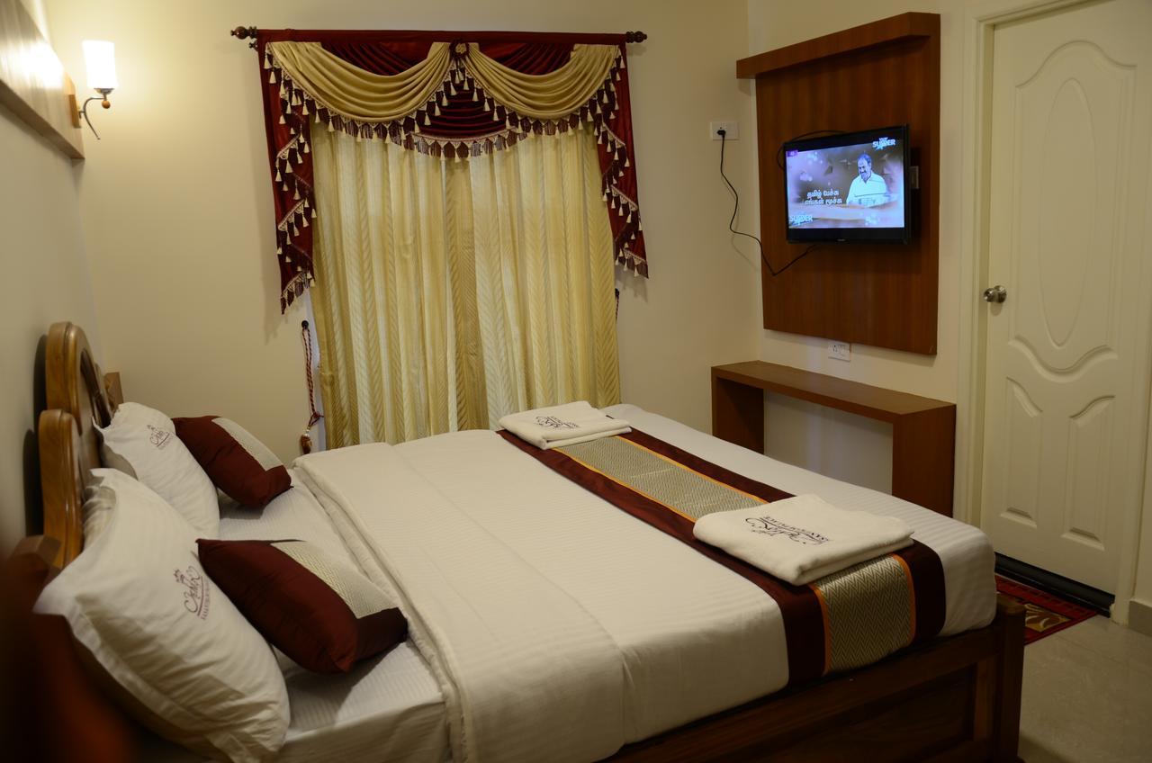 Hotel Vasantham Palace Утакаманд Экстерьер фото