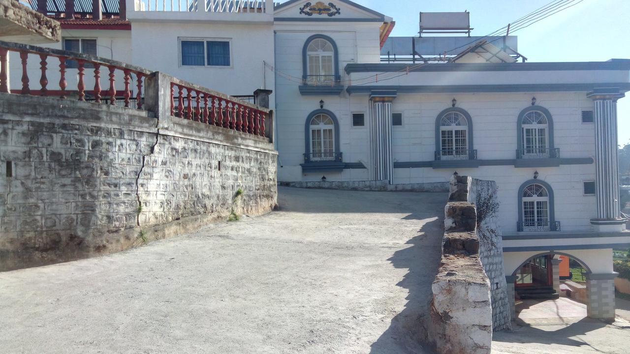 Hotel Vasantham Palace Утакаманд Экстерьер фото